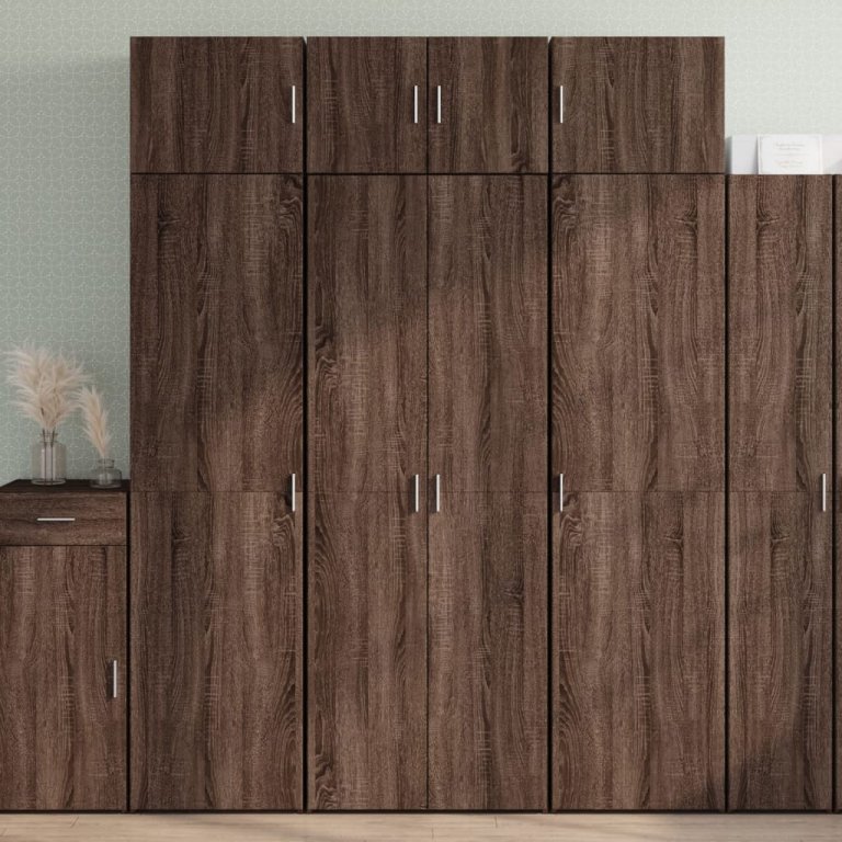 Visoka komoda boja hrasta 70x42,5x185 cm od konstruiranog drva